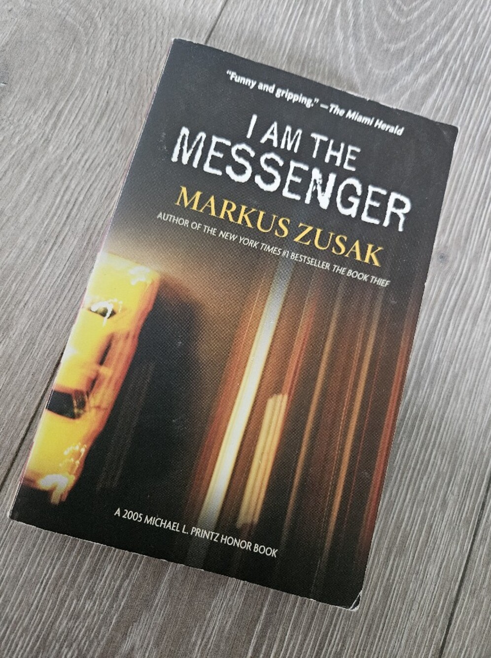 I Am the Messenger Book by Markus Zusak
